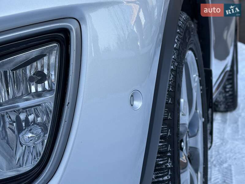 Внедорожник / Кроссовер Kia Sorento 2016 в Бродах