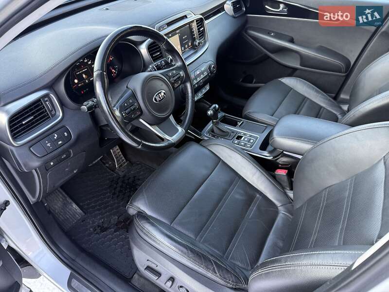 Внедорожник / Кроссовер Kia Sorento 2016 в Бродах