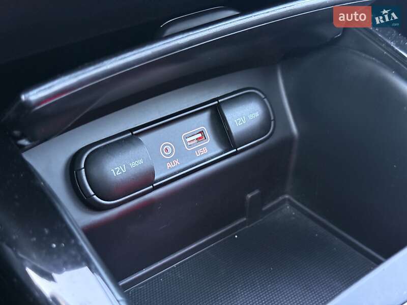 Внедорожник / Кроссовер Kia Sorento 2016 в Бродах