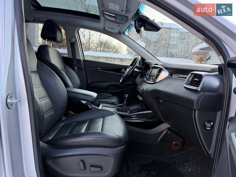 Внедорожник / Кроссовер Kia Sorento 2016 в Бродах