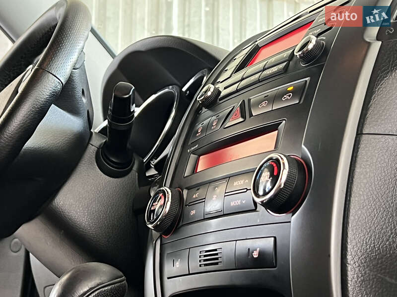 Внедорожник / Кроссовер Kia Sorento 2010 в Дрогобыче