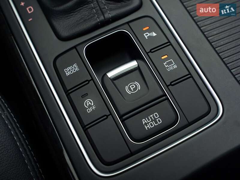 Внедорожник / Кроссовер Kia Sorento 2015 в Краснограде