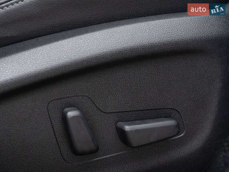 Внедорожник / Кроссовер Kia Sorento 2015 в Краснограде