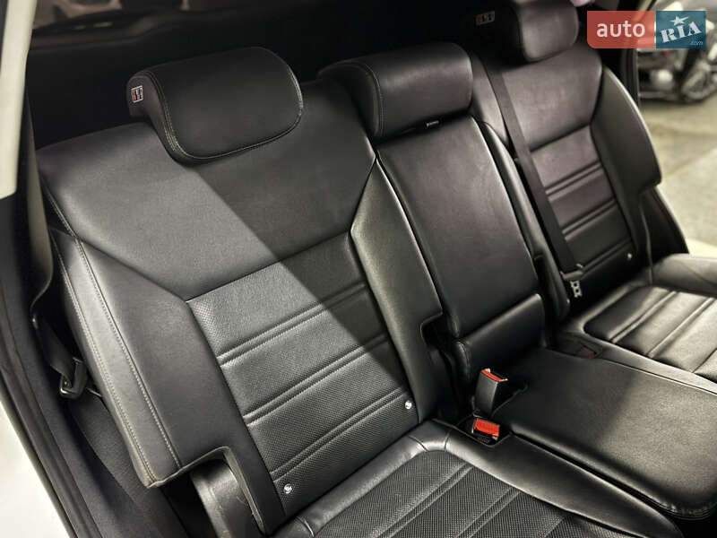 Внедорожник / Кроссовер Kia Sorento 2016 в Николаеве