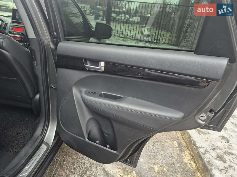 Внедорожник / Кроссовер Kia Sorento 2012 в Одессе фото 5 Внедорожник / Кроссовер Kia Sorento 2012 в Одессе