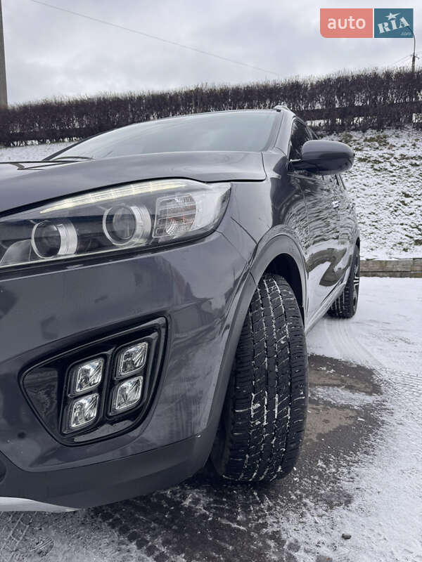 Внедорожник / Кроссовер Kia Sorento 2016 в Луцке