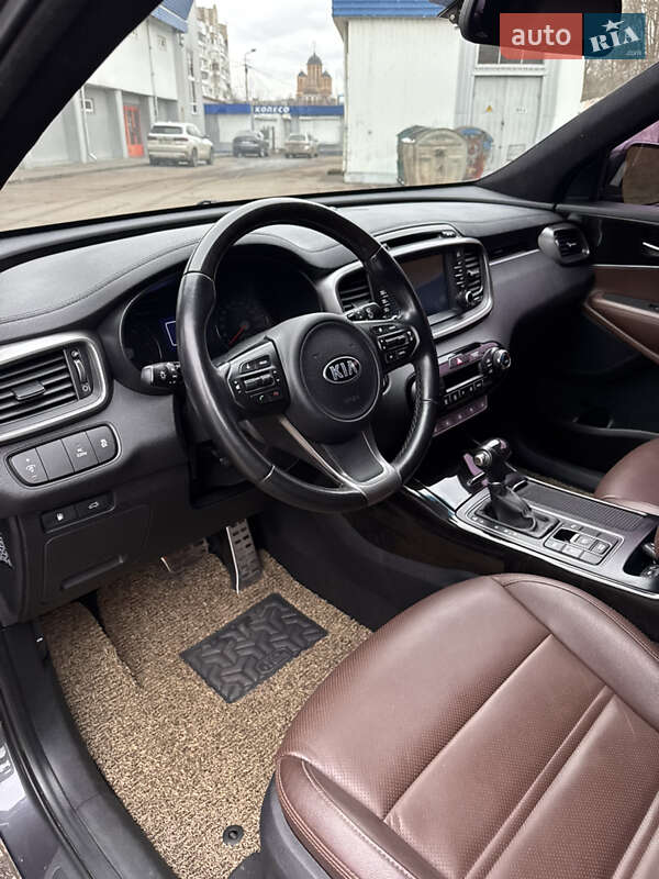 Внедорожник / Кроссовер Kia Sorento 2016 в Луцке