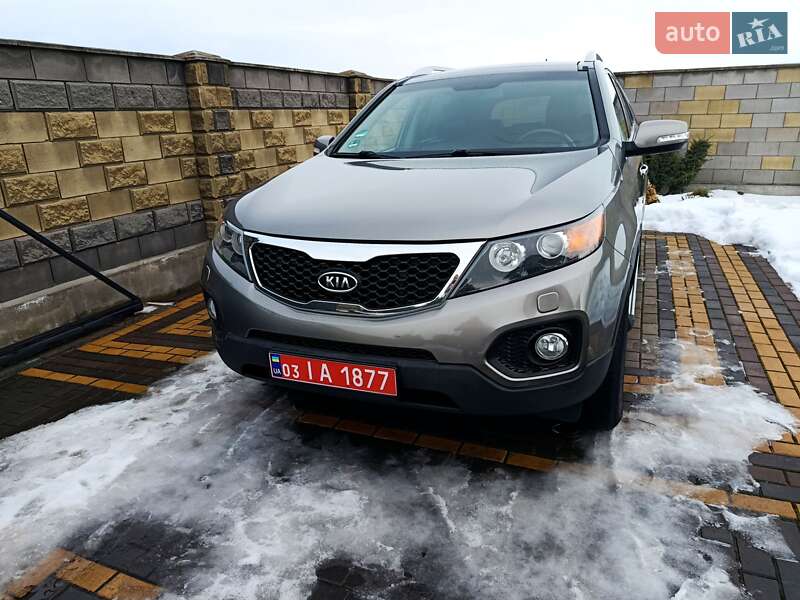 Внедорожник / Кроссовер Kia Sorento 2011 в Луцке