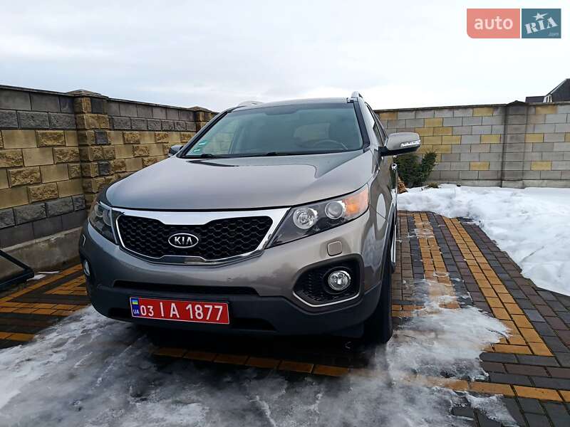 Внедорожник / Кроссовер Kia Sorento 2011 в Луцке