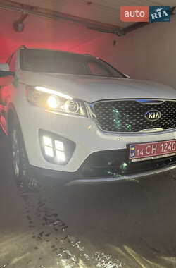 Позашляховик / Кросовер Kia Sorento 2017 в Чернівцях