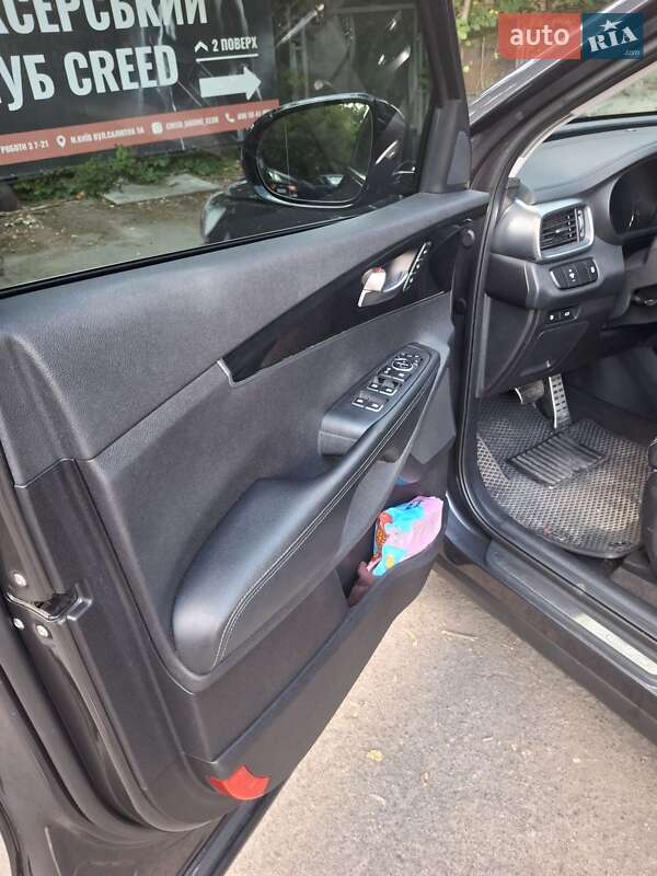 Внедорожник / Кроссовер Kia Sorento 2016 в Киеве