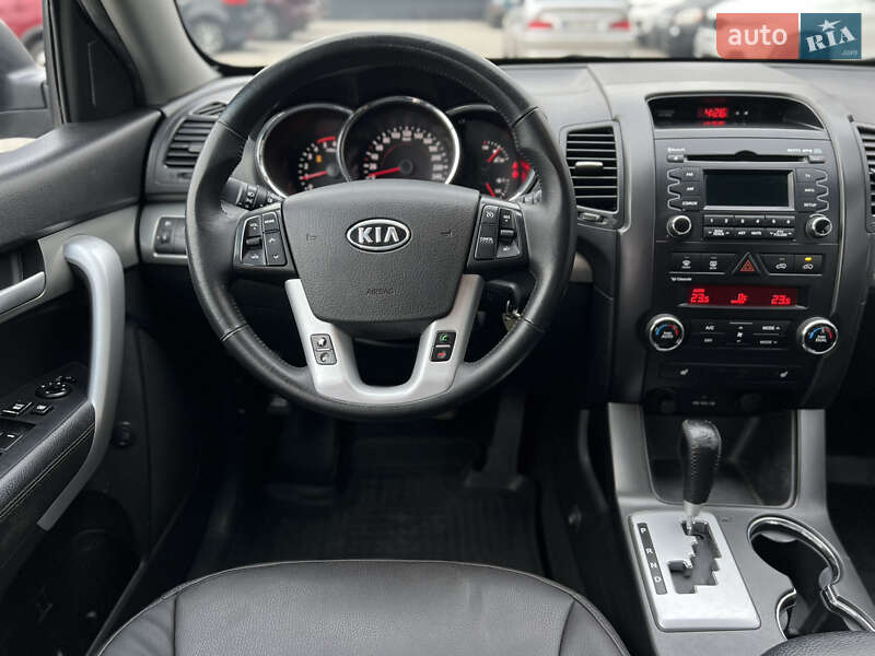 Внедорожник / Кроссовер Kia Sorento 2012 в Одессе