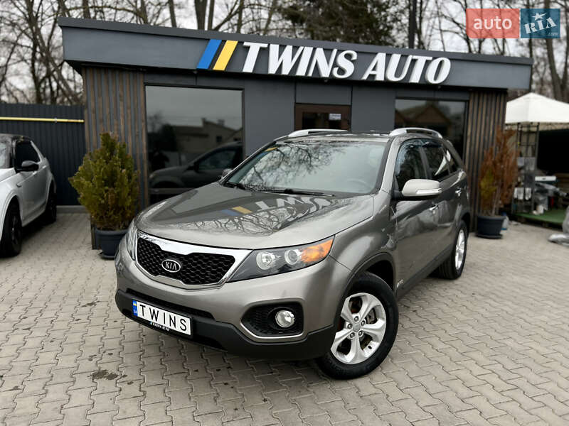 Внедорожник / Кроссовер Kia Sorento 2012 в Одессе