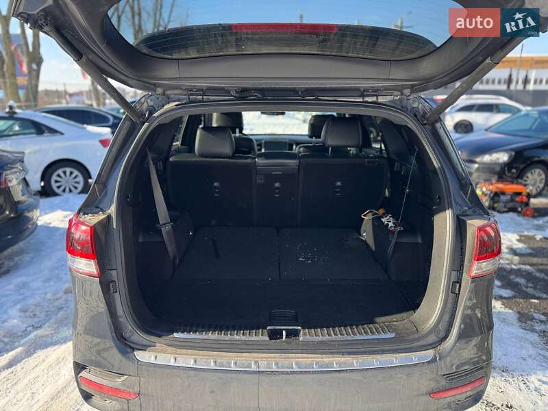 Внедорожник / Кроссовер Kia Sorento 2017 в Львове