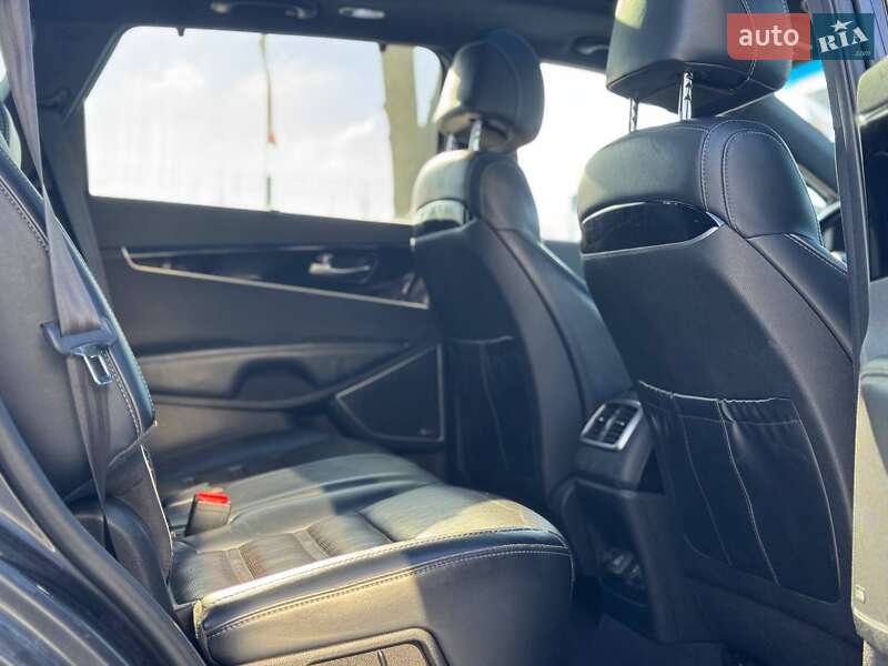 Внедорожник / Кроссовер Kia Sorento 2017 в Львове