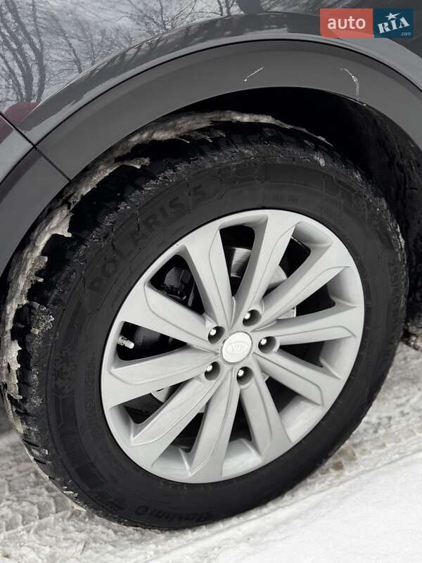 Внедорожник / Кроссовер Kia Sorento 2015 в Калуше