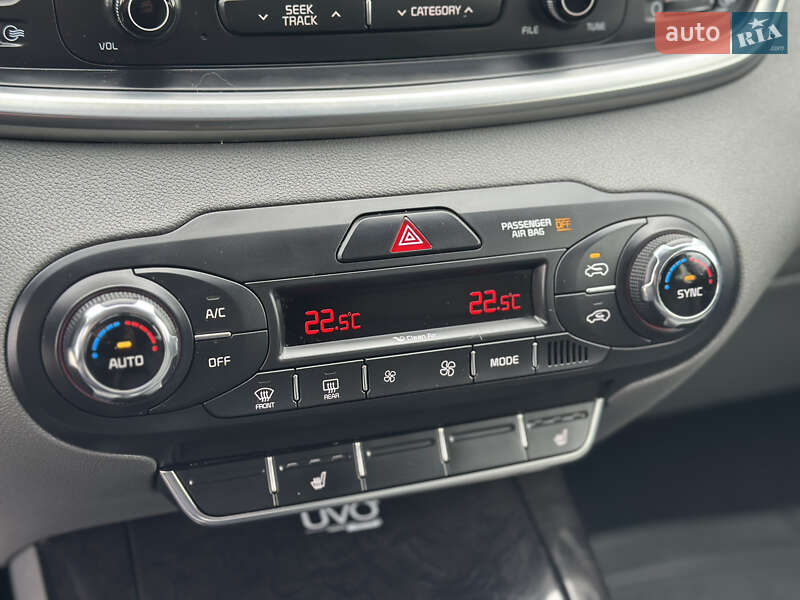 Внедорожник / Кроссовер Kia Sorento 2015 в Луцке