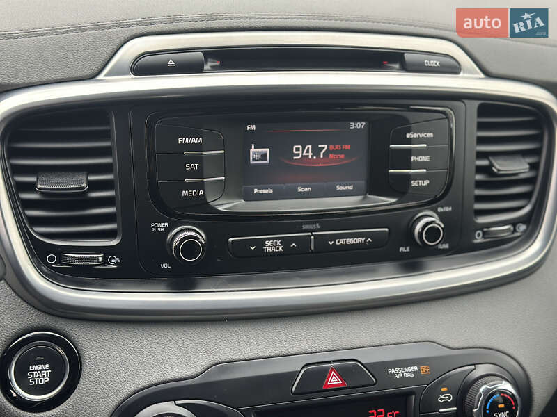 Внедорожник / Кроссовер Kia Sorento 2015 в Луцке