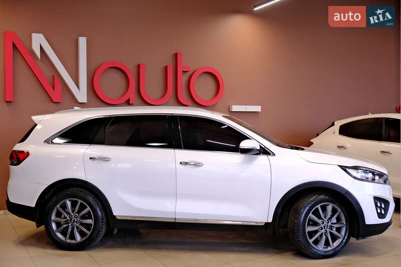 Внедорожник / Кроссовер Kia Sorento 2016 в Одессе