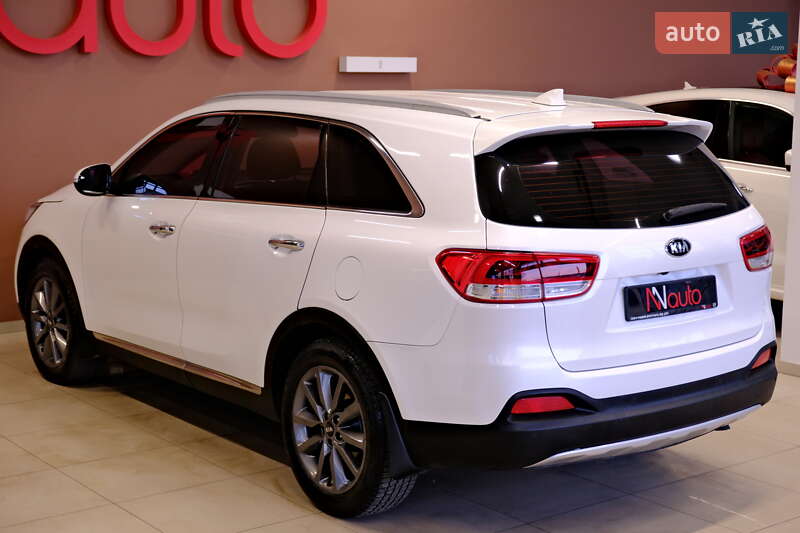 Внедорожник / Кроссовер Kia Sorento 2016 в Одессе