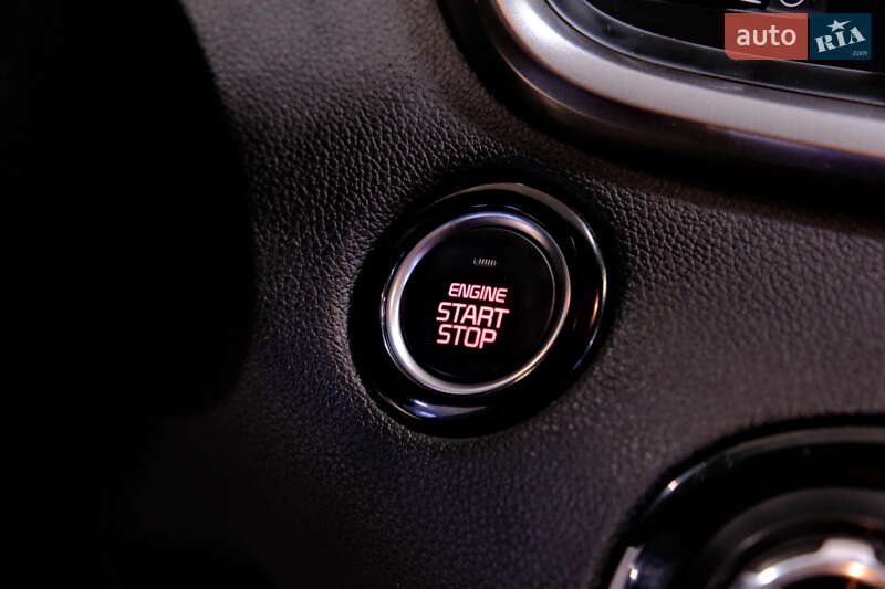 Внедорожник / Кроссовер Kia Sorento 2016 в Одессе