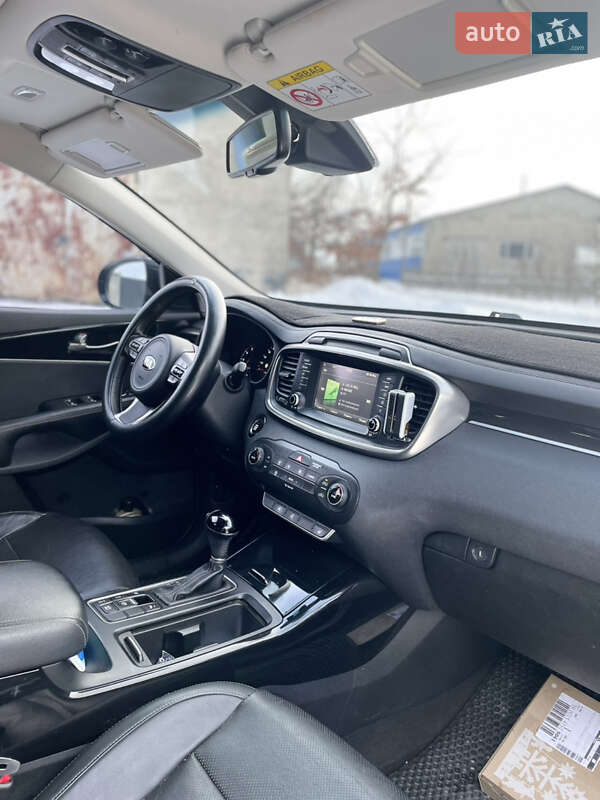 Позашляховик / Кросовер Kia Sorento 2015 в Кореці