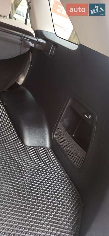 Внедорожник / Кроссовер Kia Sorento 2015 в Черновцах фото 68 Внедорожник / Кроссовер Kia Sorento 2015 в Черновцах