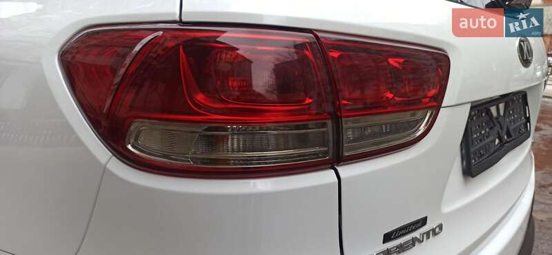 Внедорожник / Кроссовер Kia Sorento 2015 в Черновцах фото 88 Внедорожник / Кроссовер Kia Sorento 2015 в Черновцах