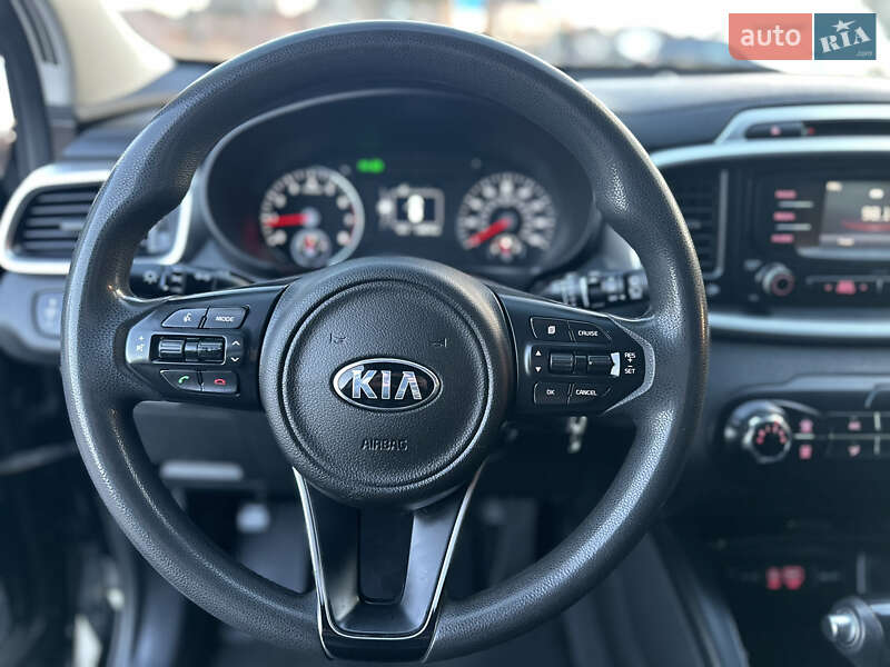 Внедорожник / Кроссовер Kia Sorento 2017 в Владимире