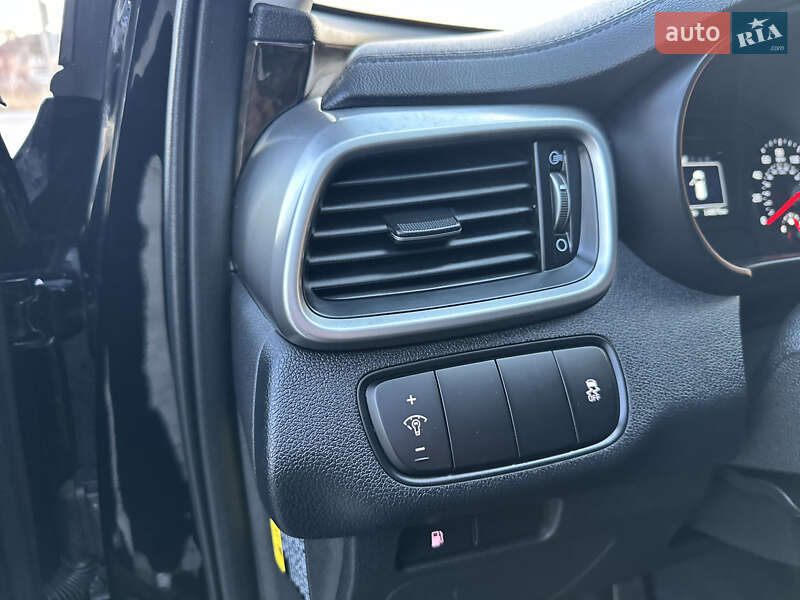 Внедорожник / Кроссовер Kia Sorento 2017 в Владимире