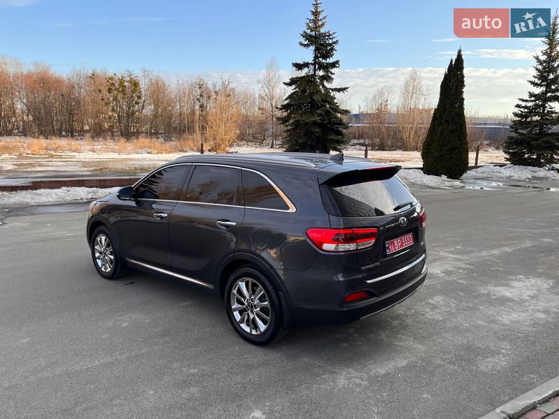 Внедорожник / Кроссовер Kia Sorento 2017 в Киеве