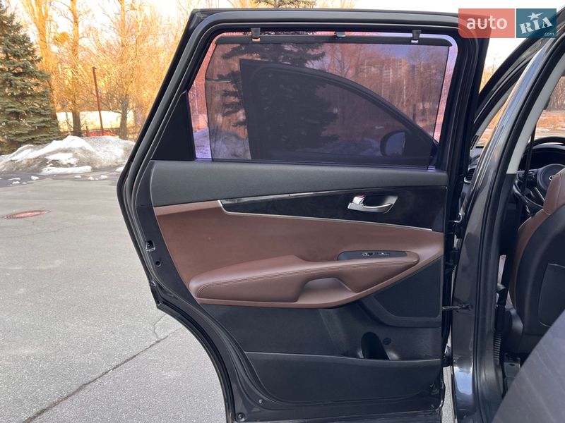 Внедорожник / Кроссовер Kia Sorento 2017 в Киеве