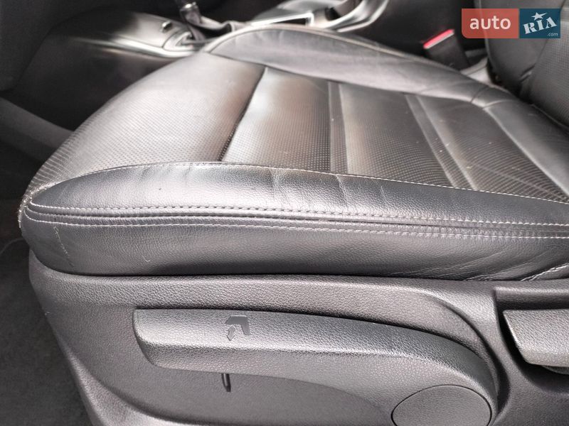 Внедорожник / Кроссовер Kia Sorento 2016 в Ровно