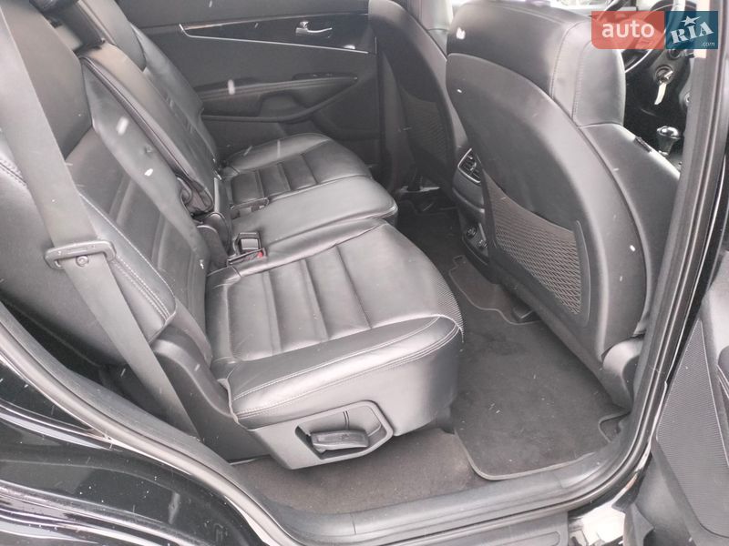 Внедорожник / Кроссовер Kia Sorento 2016 в Ровно