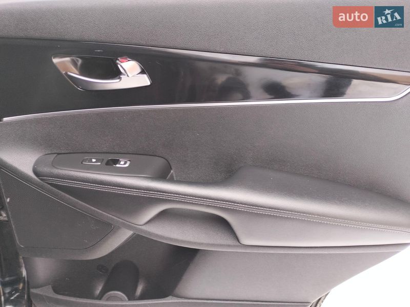 Внедорожник / Кроссовер Kia Sorento 2016 в Ровно