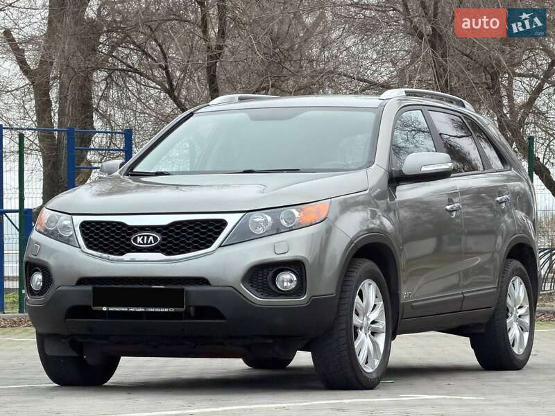 Внедорожник / Кроссовер Kia Sorento 2011 в Запорожье