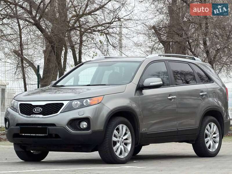 Внедорожник / Кроссовер Kia Sorento 2011 в Запорожье