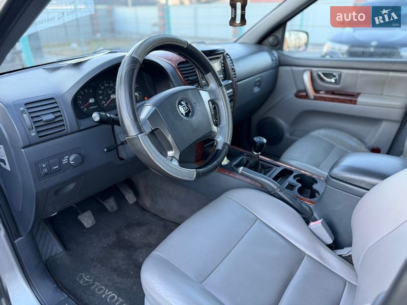 Внедорожник / Кроссовер Kia Sorento 2003 в Ровно