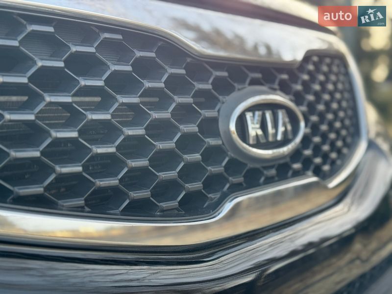 Внедорожник / Кроссовер Kia Sorento 2010 в Стрые