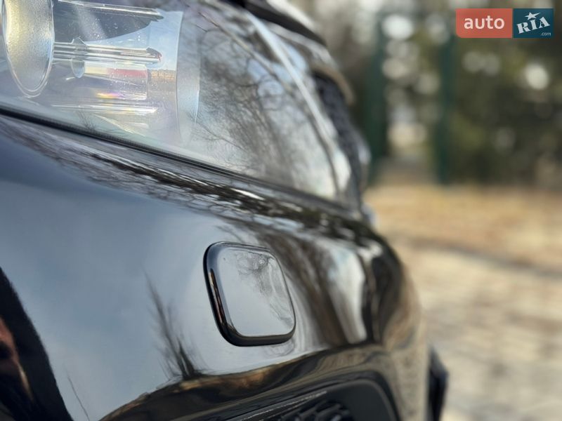 Внедорожник / Кроссовер Kia Sorento 2010 в Стрые