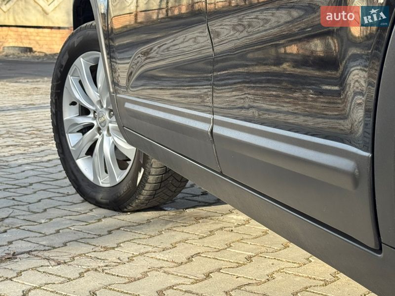 Внедорожник / Кроссовер Kia Sorento 2010 в Стрые