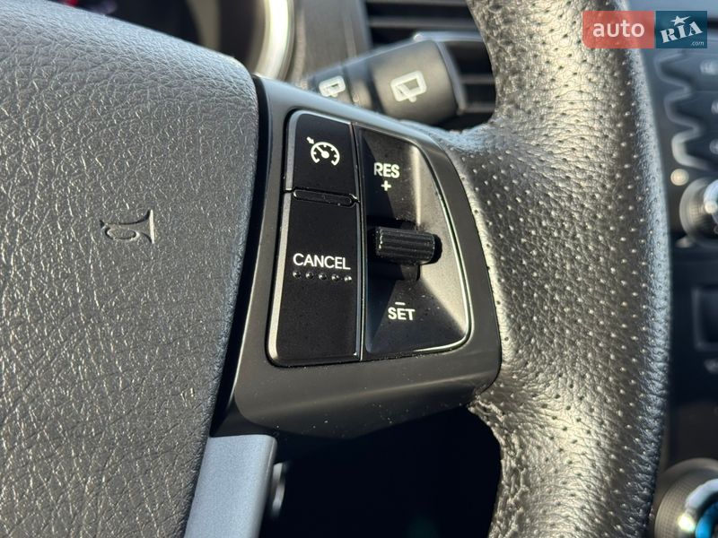 Внедорожник / Кроссовер Kia Sorento 2010 в Стрые