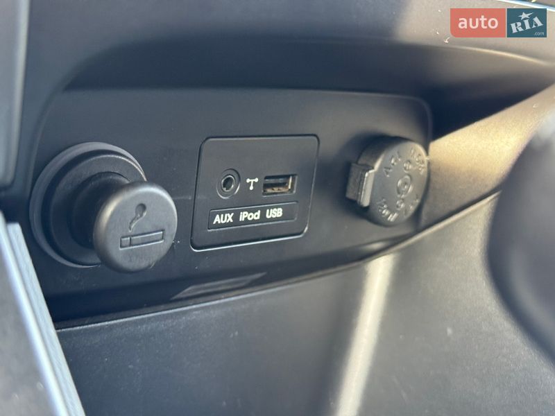 Внедорожник / Кроссовер Kia Sorento 2010 в Стрые