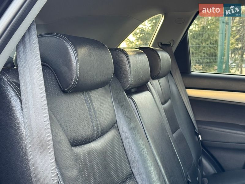 Внедорожник / Кроссовер Kia Sorento 2010 в Стрые