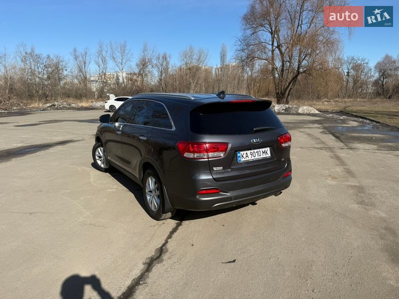 Внедорожник / Кроссовер Kia Sorento 2016 в Киеве