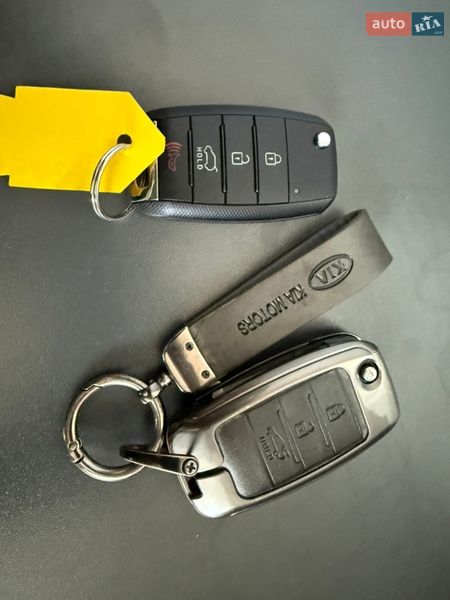 Внедорожник / Кроссовер Kia Sorento 2016 в Киеве