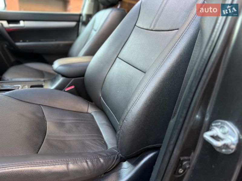 Внедорожник / Кроссовер Kia Sorento 2013 в Ивано-Франковске
