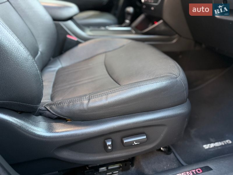 Внедорожник / Кроссовер Kia Sorento 2013 в Ивано-Франковске
