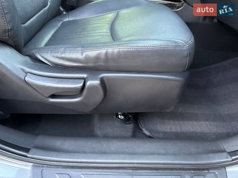 Внедорожник / Кроссовер Kia Sorento 2013 в Одессе фото 43 Внедорожник / Кроссовер Kia Sorento 2013 в Одессе