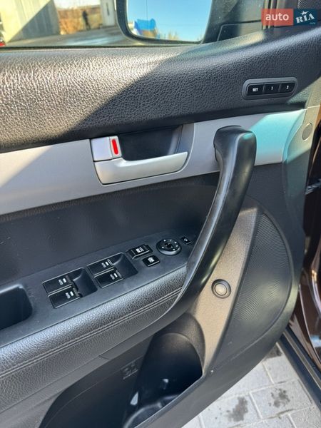 Позашляховик / Кросовер Kia Sorento 2014 в Чернівцях